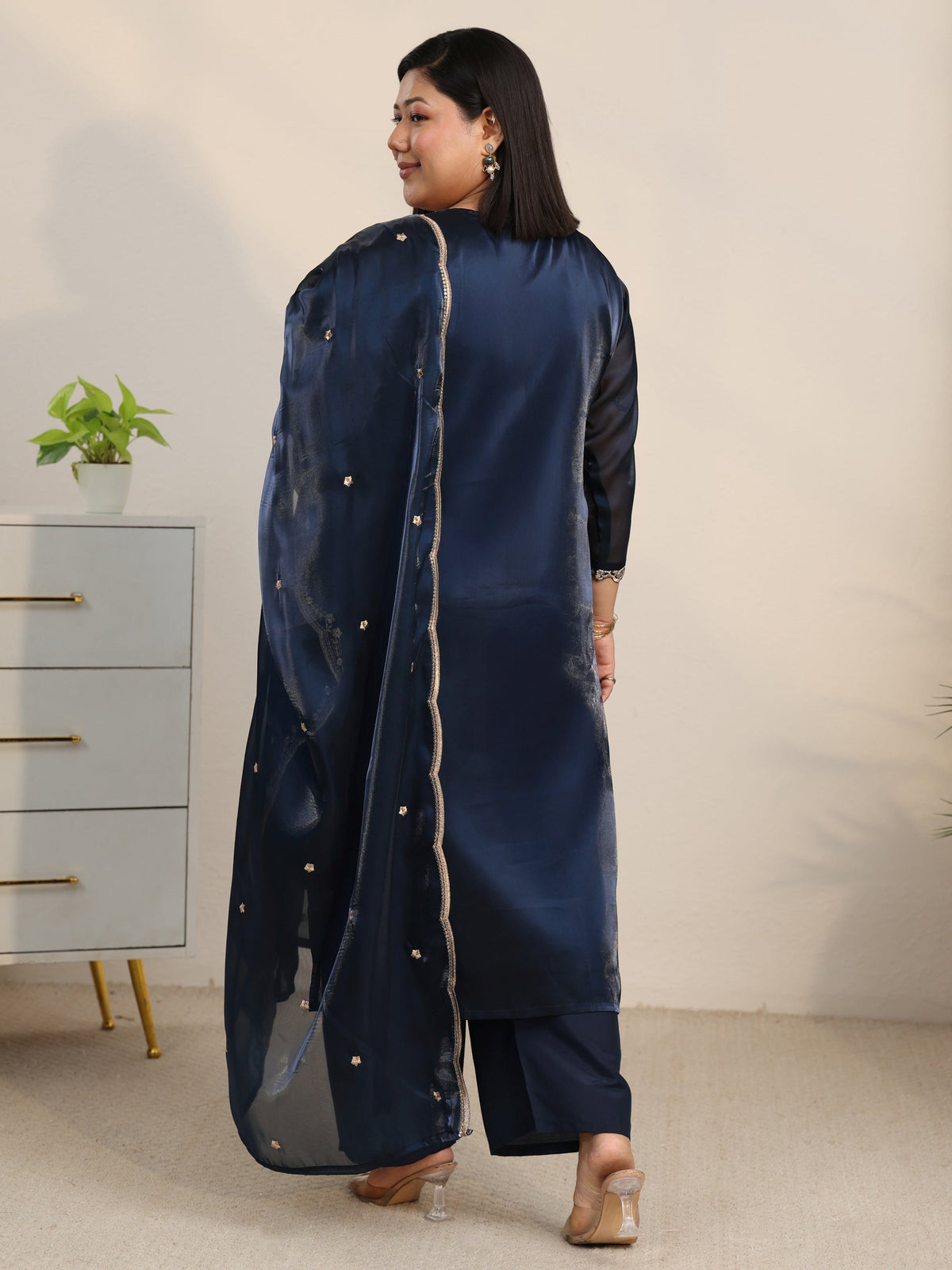 Plus Size Blue Floral Embroidered Tissue Straight Suit Set