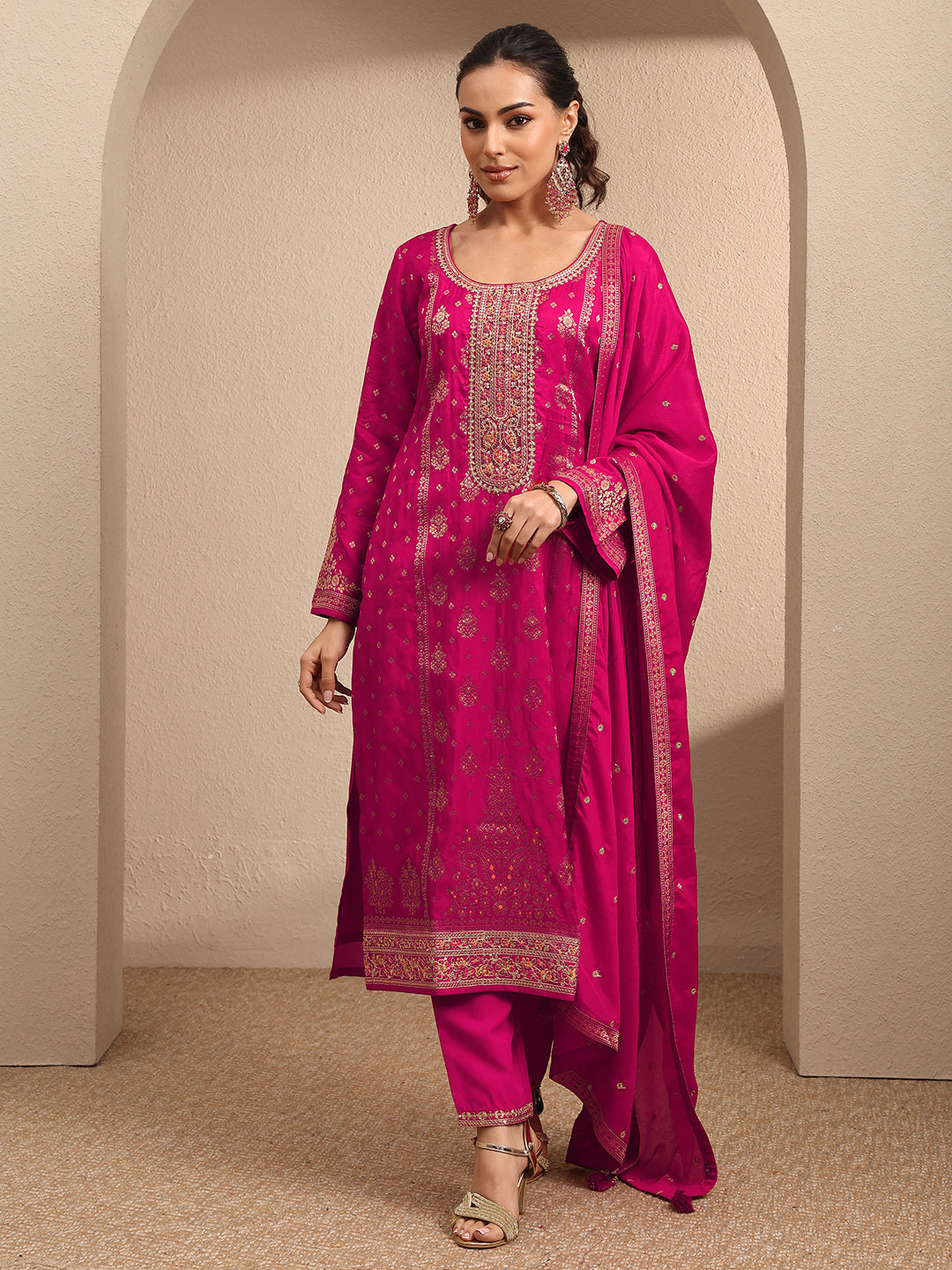 sanjhshringar Pink Embroidered Silk Blend Straight Suit Set With Dupatta