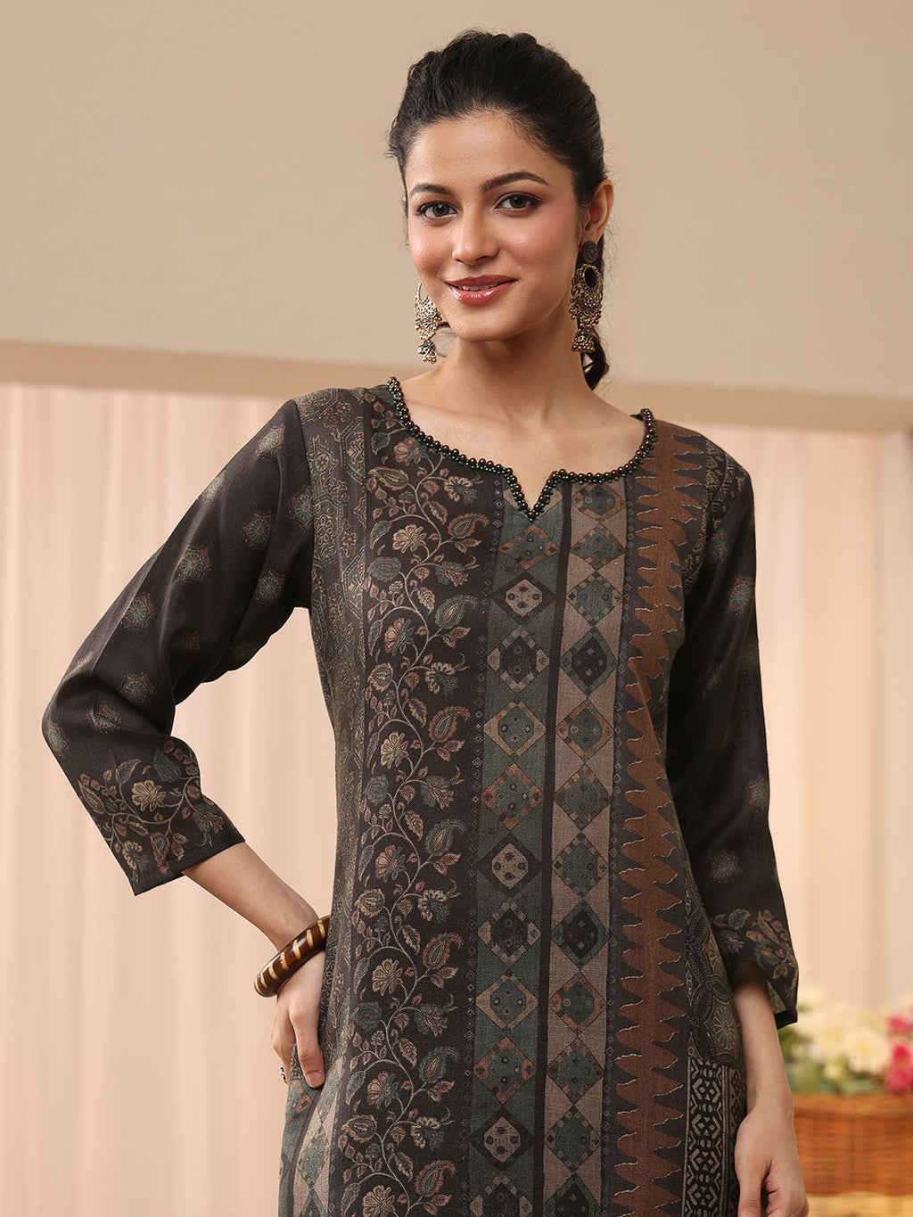 sanjhshringar Black Ethnic Printed Linen Straight Suit Set