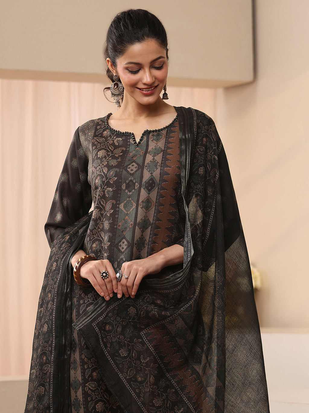 sanjhshringar Black Ethnic Printed Linen Straight Suit Set