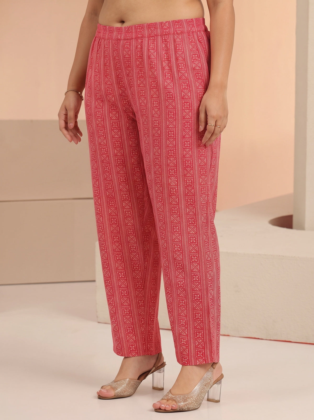 Plus Size Off White Floral Printed Cotton Straight Suit Set
